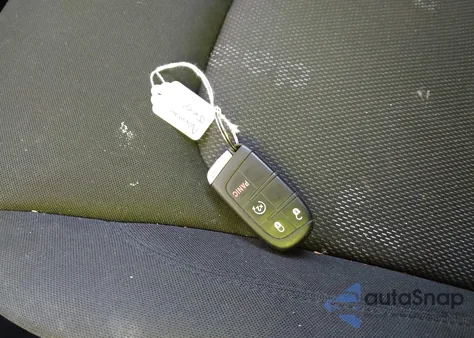 2017 Jeep Renegade Latitude Fwd from USA, damaged, VIN ZACCJABB8HPE41976